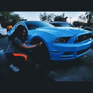 Meet your Posher, Lorie